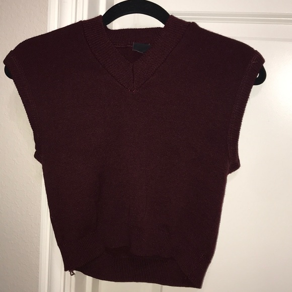 Maroon crop top vest - Picture 1 of 2